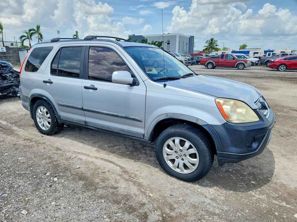 Продажа на аукционе авто 2005 Honda Cr-v, vin: SHSRD788X5U327182, номер лота: 63709896
