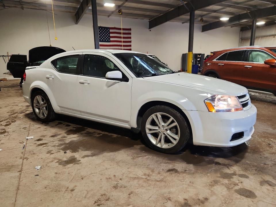 62886366 :رقم المزاد ، 1C3CDZCB3DN664339 vin ، 2013 Dodge Avenger مزاد بيع
