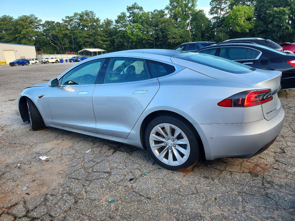 Aukcja sprzedaży 2017 Tesla Model S, vin: 5YJSA1E26HF207009, numer aukcji: 64121466