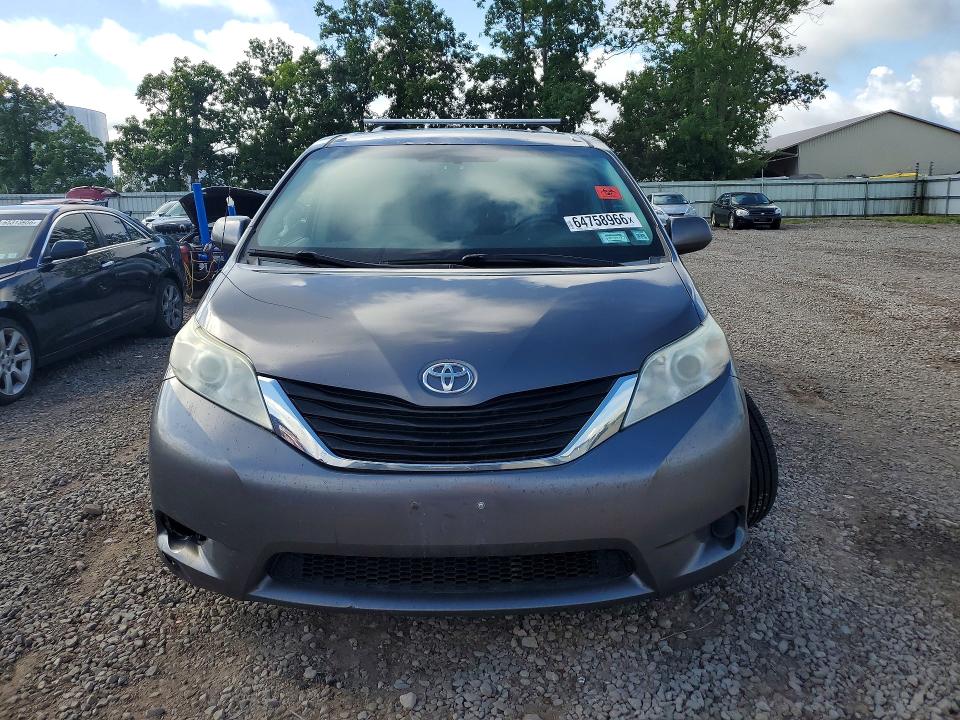Auction sale of the 2011 Toyota Sienna, vin: 5TDKK3DC5BS162036, lot number: 64758966