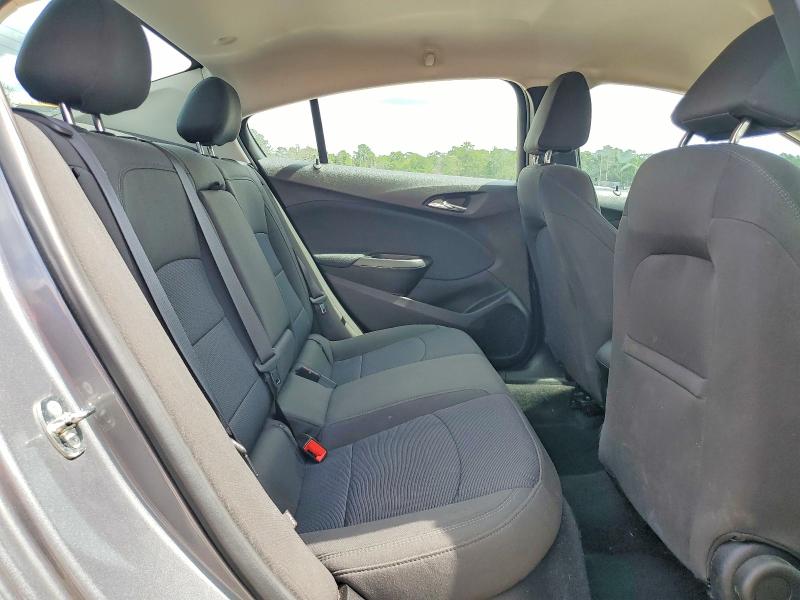 67405776 :رقم المزاد ، 1G1BE5SM7J7134870 vin ، 2018 Chevrolet Cruze مزاد بيع