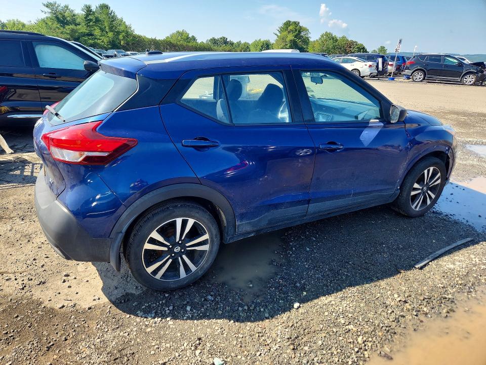 2018 Nissan Kicks მანქანა იყიდება აუქციონზე, vin: 3N1CP5CU4JL521380, აუქციონის ნომერი: 64295556