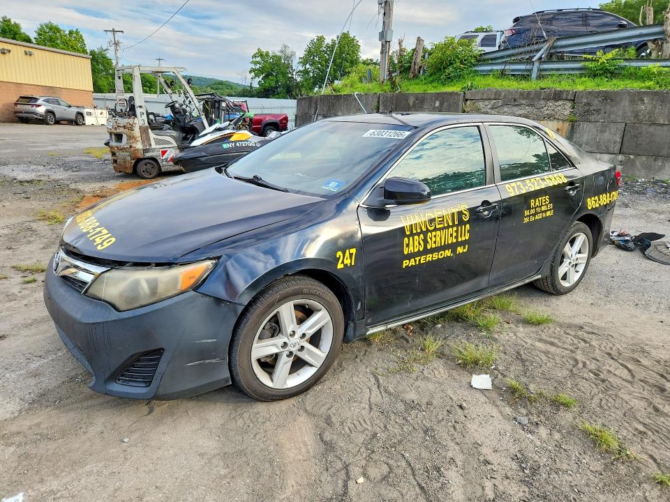 63031266 :رقم المزاد ، 4T1BF1FK6DU284539 vin ، 2013 Toyota Camry مزاد بيع