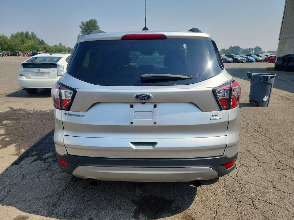2018 Ford Escape მანქანა იყიდება აუქციონზე, vin: 1FMCU9GD7JUC60948, აუქციონის ნომერი: 63781266