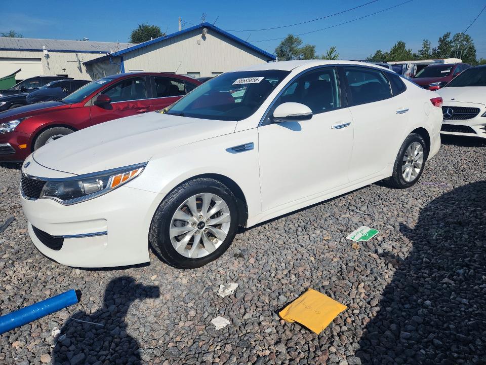Продаж на аукціоні авто 2018 Kia Optima, vin: 5XXGT4L32JG252271, номер лоту: 66585656
