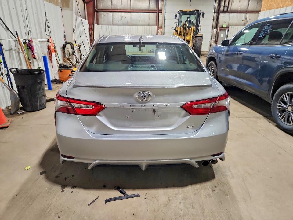 2019 Toyota Camry მანქანა იყიდება აუქციონზე, vin: 4T1B11HK2KU216604, აუქციონის ნომერი: 64036236