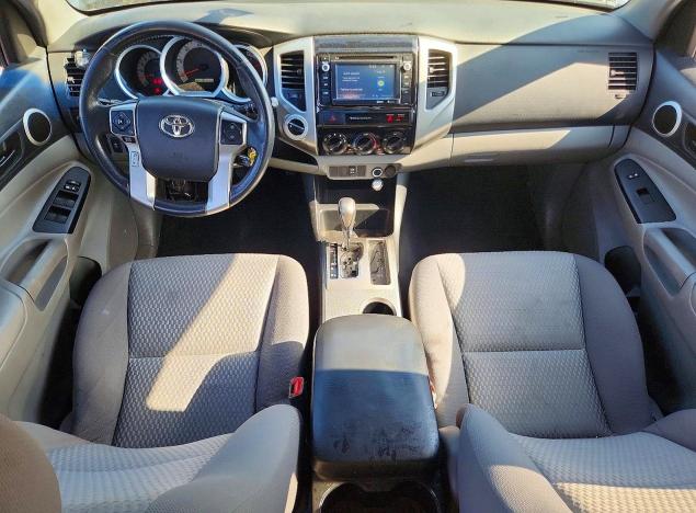 65116956 :رقم المزاد ، 5TFLU4EN2FX138202 vin ، 2015 Toyota Tacoma مزاد بيع