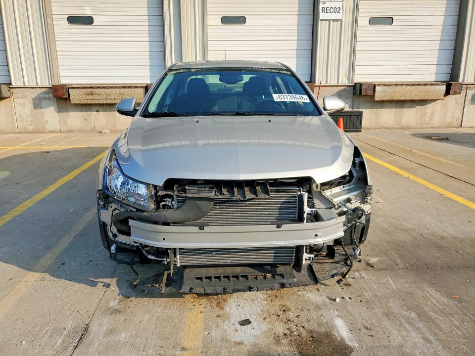 63739646 :رقم المزاد ، 1G1PC5SB8F7211375 vin ، 2015 Chevrolet Cruze مزاد بيع