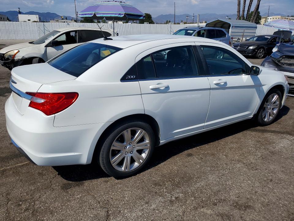 64158596 :رقم المزاد ، 1C3CCBAB7CN317432 vin ، 2012 Chrysler 200 مزاد بيع