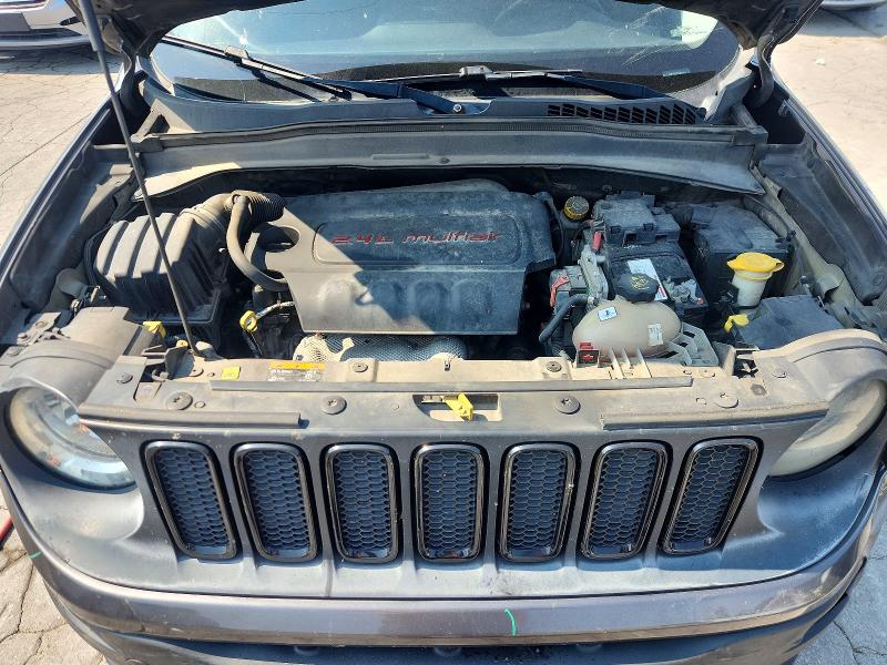 2016 Jeep Renegade მანქანა იყიდება აუქციონზე, vin: ZACCJBBT5GPD20464, აუქციონის ნომერი: 64607006