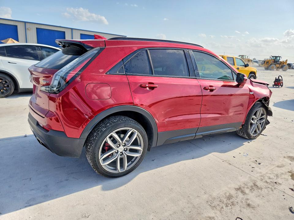 Продажа на аукционе авто 2021 Cadillac Xt4, vin: 1GYFZER43MF042517, номер лота: 64142326