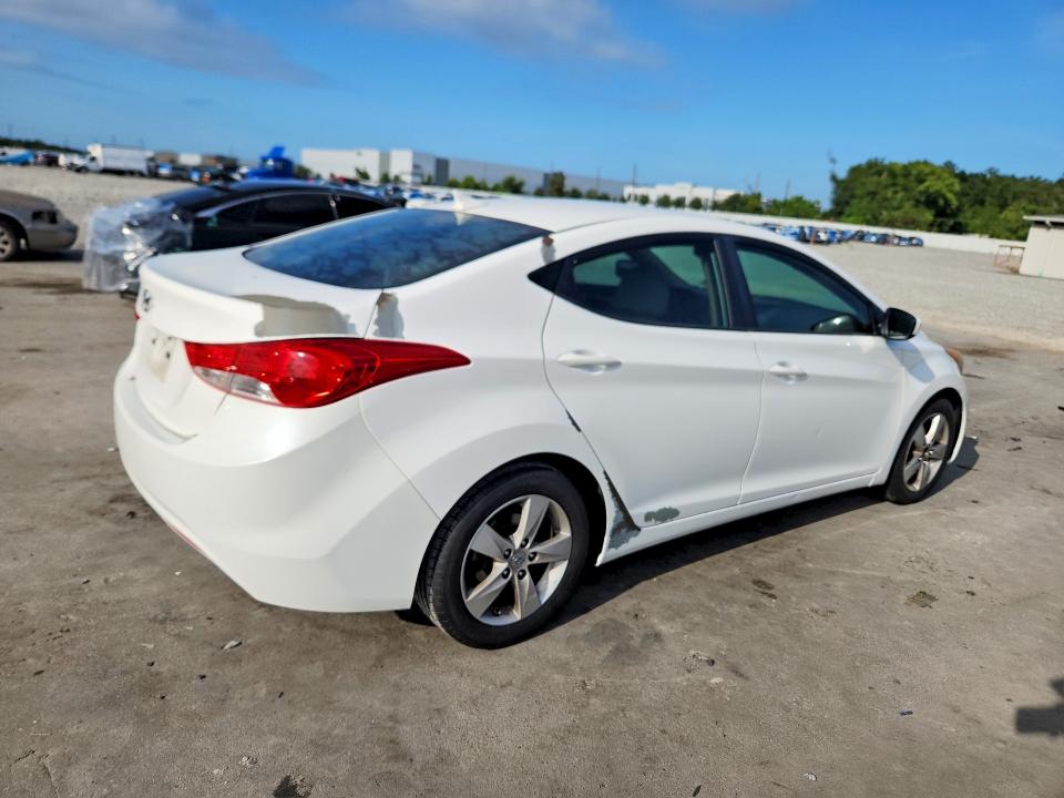 64907166 :رقم المزاد ، 5NPDH4AE1DH437106 vin ، 2013 Hyundai Elantra مزاد بيع