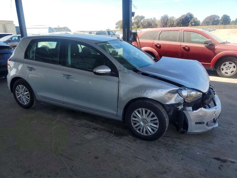 65737426 :رقم المزاد ، WVWDB7AJ5BW072713 vin ، 2011 Volkswagen Golf مزاد بيع