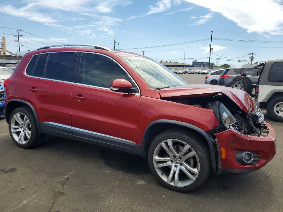 2016 Volkswagen Tiguan მანქანა იყიდება აუქციონზე, vin: WVGBV7AX6GW063914, აუქციონის ნომერი: 64494696