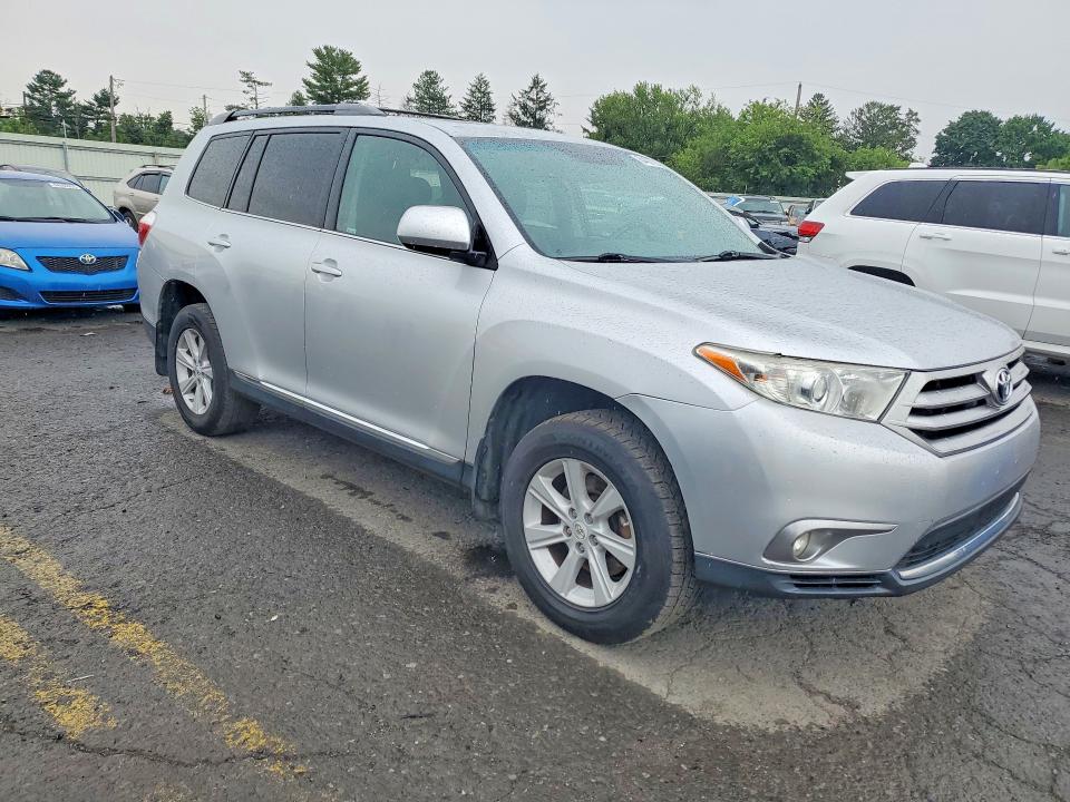 Aukcja sprzedaży 2013 Toyota Highlander, vin: 5TDBK3EH9DS199068, numer aukcji: 64420726