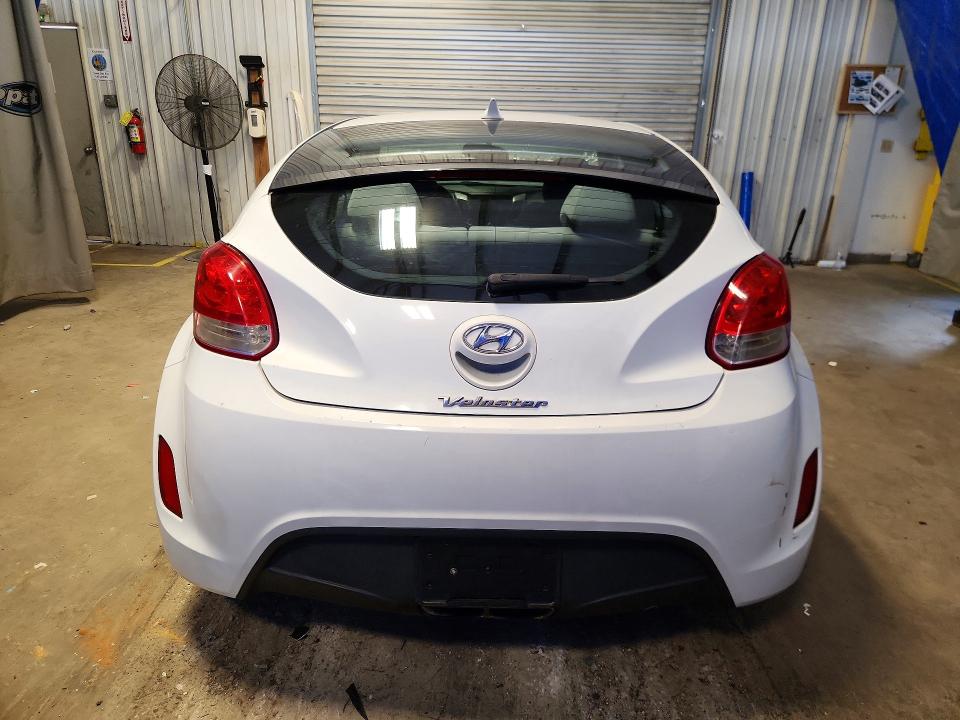 2013 Hyundai Veloster მანქანა იყიდება აუქციონზე, vin: KMHTC6AD5DU102994, აუქციონის ნომერი: 65582536
