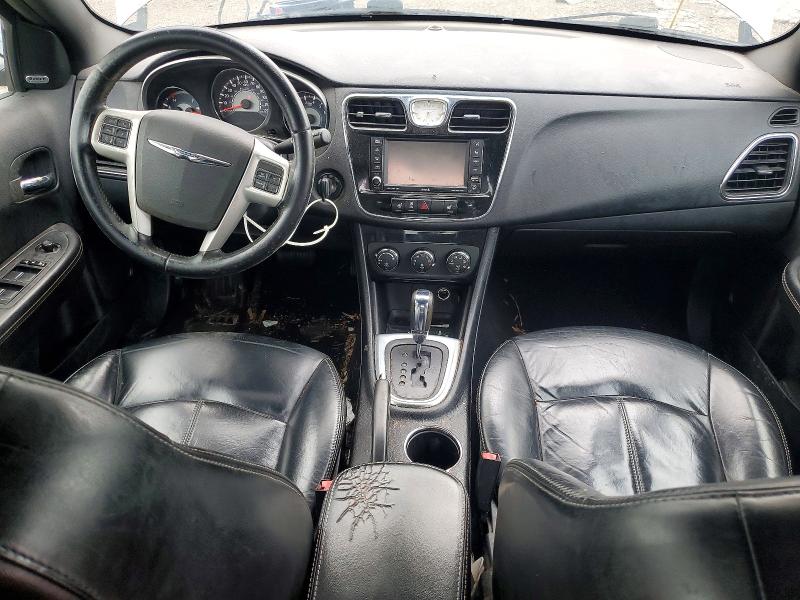 64654276 :رقم المزاد ، 1C3CCBCG1DN580011 vin ، 2013 Chrysler 200 مزاد بيع