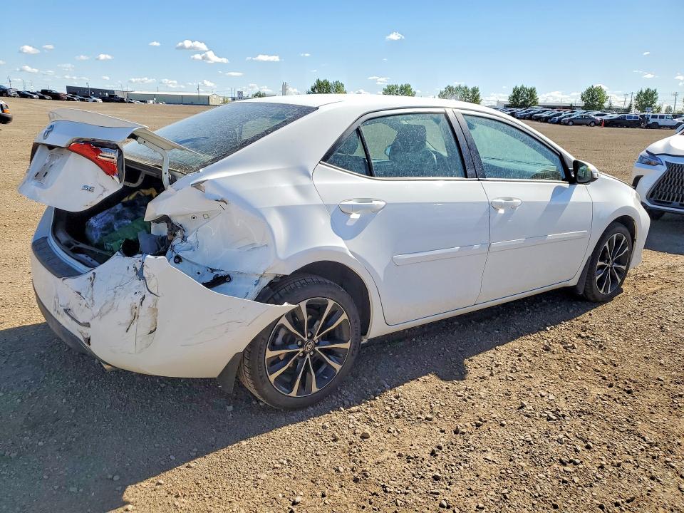 66108546 :رقم المزاد ، 2T1BURHE3HC957337 vin ، 2017 Toyota Corolla مزاد بيع