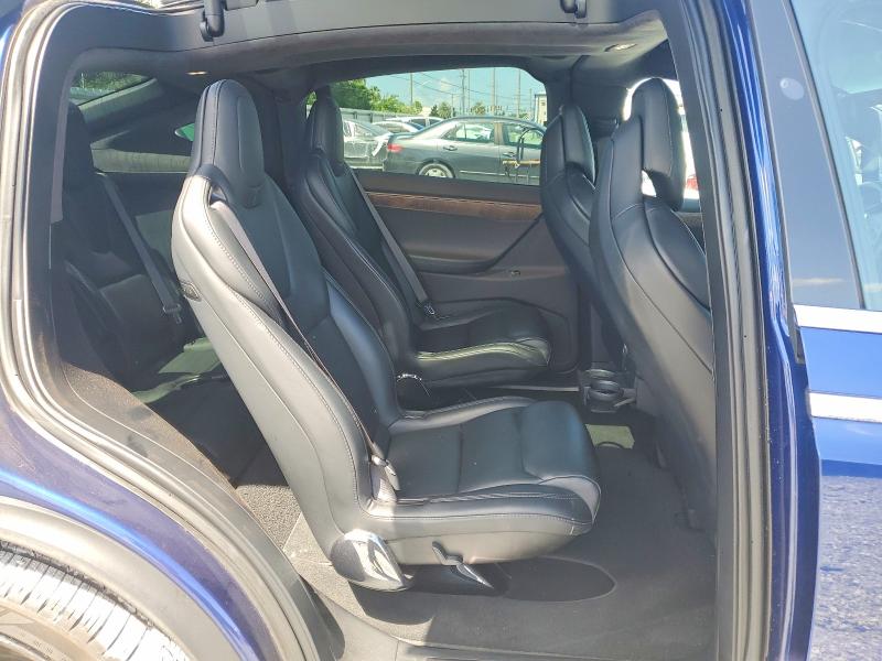 64364996 :رقم المزاد ، 5YJXCBE22KF192859 vin ، 2019 Tesla Model X مزاد بيع