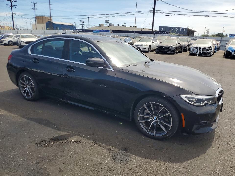 65907966 :رقم المزاد ، WBA5R1C58KFH31476 vin ، 2019 Bmw 330i مزاد بيع