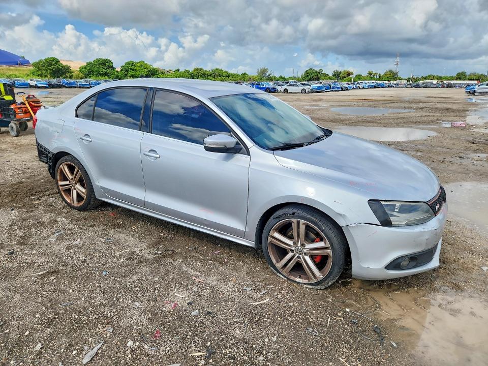 Продажа на аукционе авто 2013 Volkswagen Jetta, vin: 3VWDP7AJ1DM286423, номер лота: 64051686