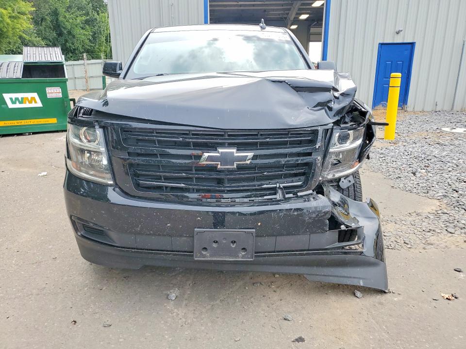 64249546 :رقم المزاد ، 1GNSKHKC5LR226275 vin ، 2020 Chevrolet Suburban مزاد بيع