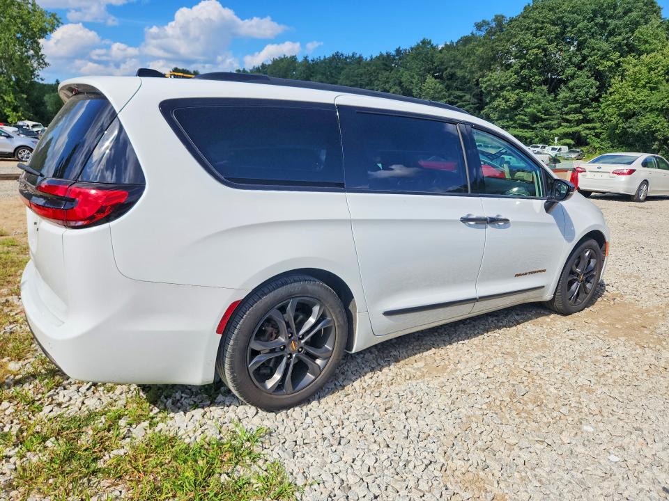 65095036 :رقم المزاد ، 2C4RC1BG3RR133594 vin ، 2024 Chrysler Pacifica مزاد بيع
