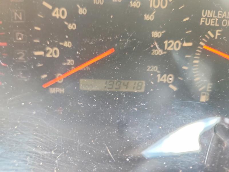 1998 Lexus Es მანქანა იყიდება აუქციონზე, vin: JT8BF28G5W5051136, აუქციონის ნომერი: 64121216