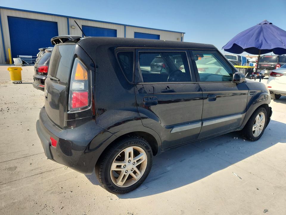 2010 Kia Soul მანქანა იყიდება აუქციონზე, vin: KNDJT2A2XA7179969, აუქციონის ნომერი: 65911976