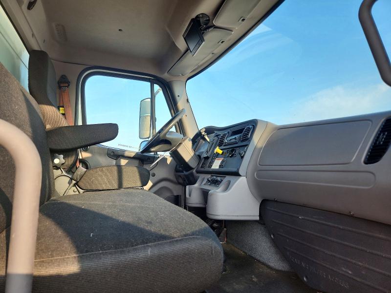 Продажа на аукционе авто 2016 Frht - Freightliner M2, vin: 1FVACXDT8GHHH8988, номер лота: 66050546