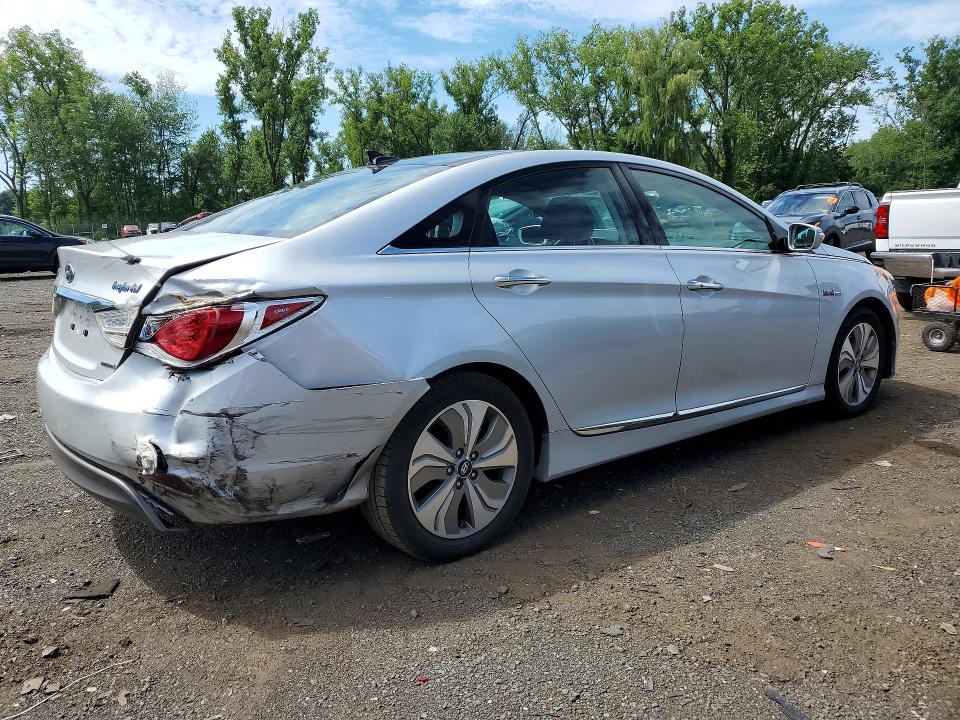 63969606 :رقم المزاد ، KMHEC4A42FA126218 vin ، 2015 Hyundai Sonata Hybrid مزاد بيع