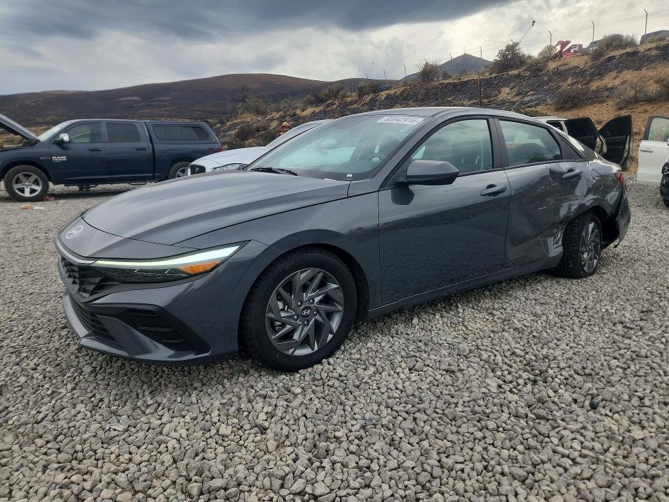 2026 Hyundai Elantra Hybrid მანქანა იყიდება აუქციონზე, vin: KMHLM4DJXTU183198, აუქციონის ნომერი: 65942916