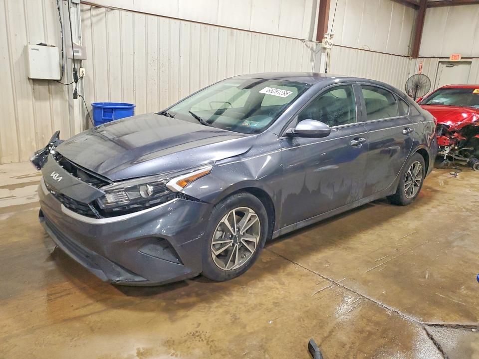66281296 :رقم المزاد ، 3KPF24AD6PE622794 vin ، 2023 Kia Forte مزاد بيع