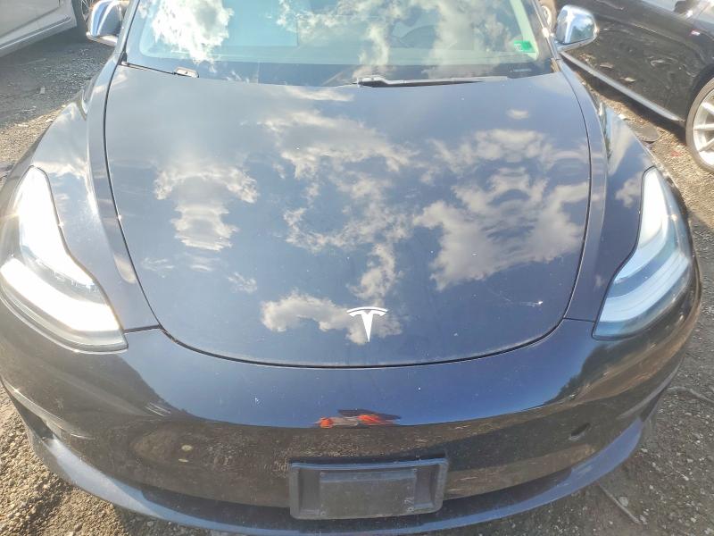 2018 Tesla Model 3 მანქანა იყიდება აუქციონზე, vin: 5YJ3E1EB0JF097072, აუქციონის ნომერი: 63221556