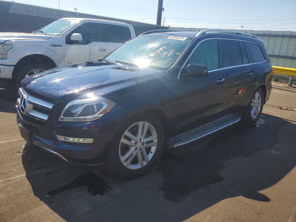 63648576 :رقم المزاد ، 4JGDF6EE1FA463884 vin ، 2015 Mercedes-benz Gl مزاد بيع