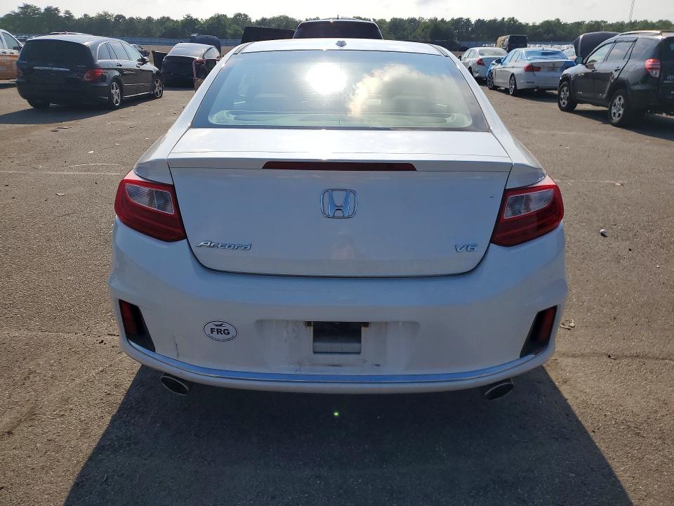 63656436 :رقم المزاد ، 1HGCT2B88FA008905 vin ، 2015 Honda Accord مزاد بيع