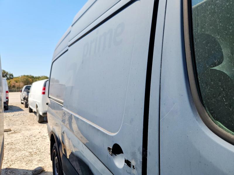65739116 :رقم المزاد ، WD3PE7CDXJP631901 vin ، 2018 Mercedes-benz Sprinter مزاد بيع