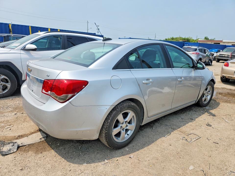 64391476 :رقم المزاد ، 1G1PE5SB8G7123101 vin ، 2016 Chevrolet Cruze Limited مزاد بيع