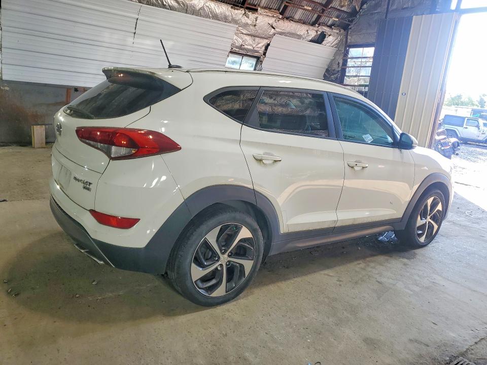 2016 Hyundai Tucson მანქანა იყიდება აუქციონზე, vin: KM8J3CA29GU093175, აუქციონის ნომერი: 64693586