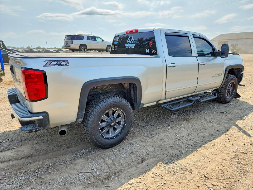 Продажа на аукционе авто 2017 Chevrolet Silverado, vin: 3GCUKREC2HG454163, номер лота: 63692206