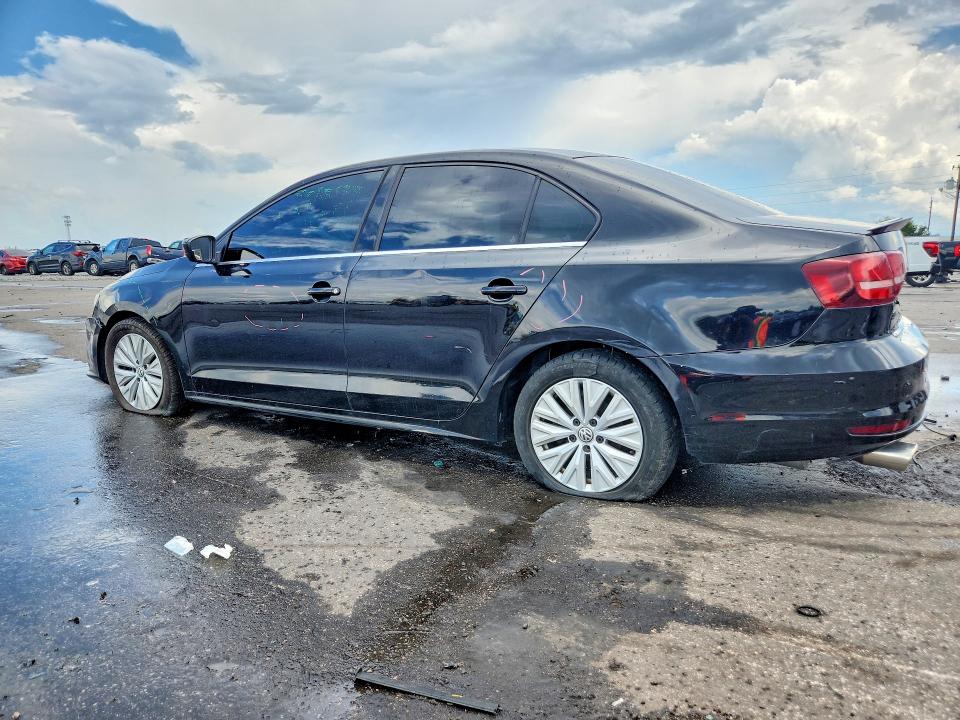 66174616 :رقم المزاد ، 3VW2B7AJXHM327451 vin ، 2017 Volkswagen Jetta مزاد بيع
