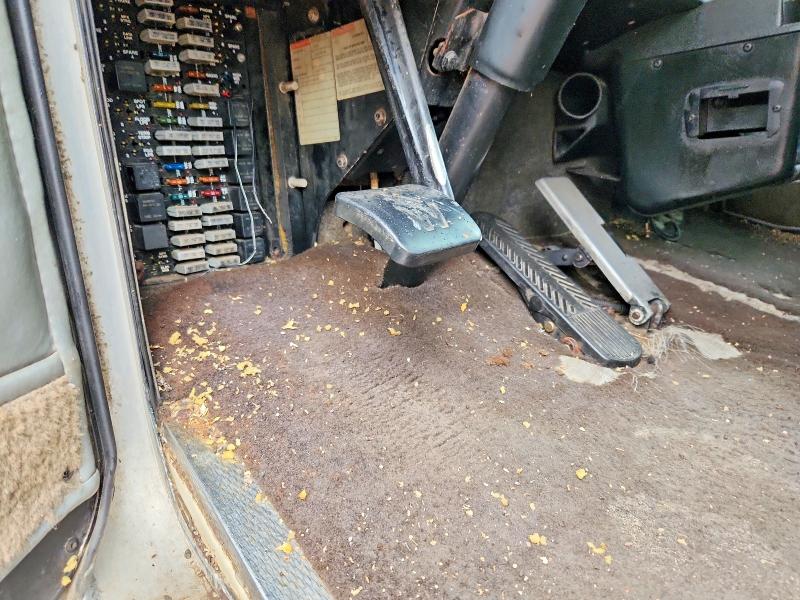 2000 Kenworth Construction მანქანა იყიდება აუქციონზე, vin: 1XKDDU9XXYJ844893, აუქციონის ნომერი: 64230106