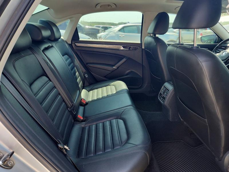 Продажа на аукционе авто 2017 Volkswagen Passat, vin: 1VWCT7A35HC025375, номер лота: 64938376