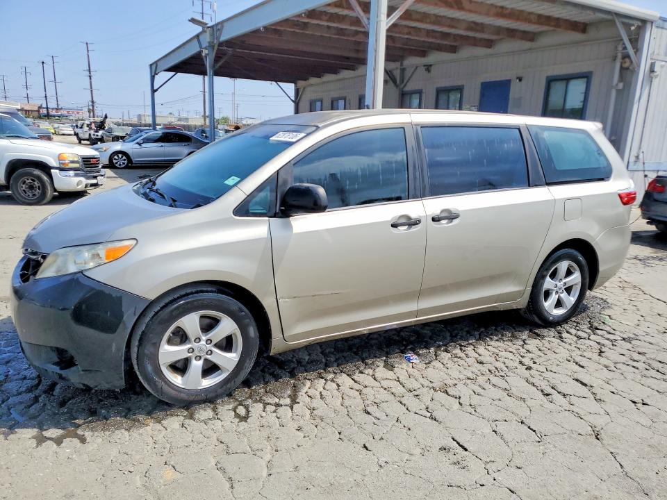Aukcja sprzedaży 2015 Toyota Sienna, vin: 5TDZK3DC2FS564441, numer aukcji: 62876106