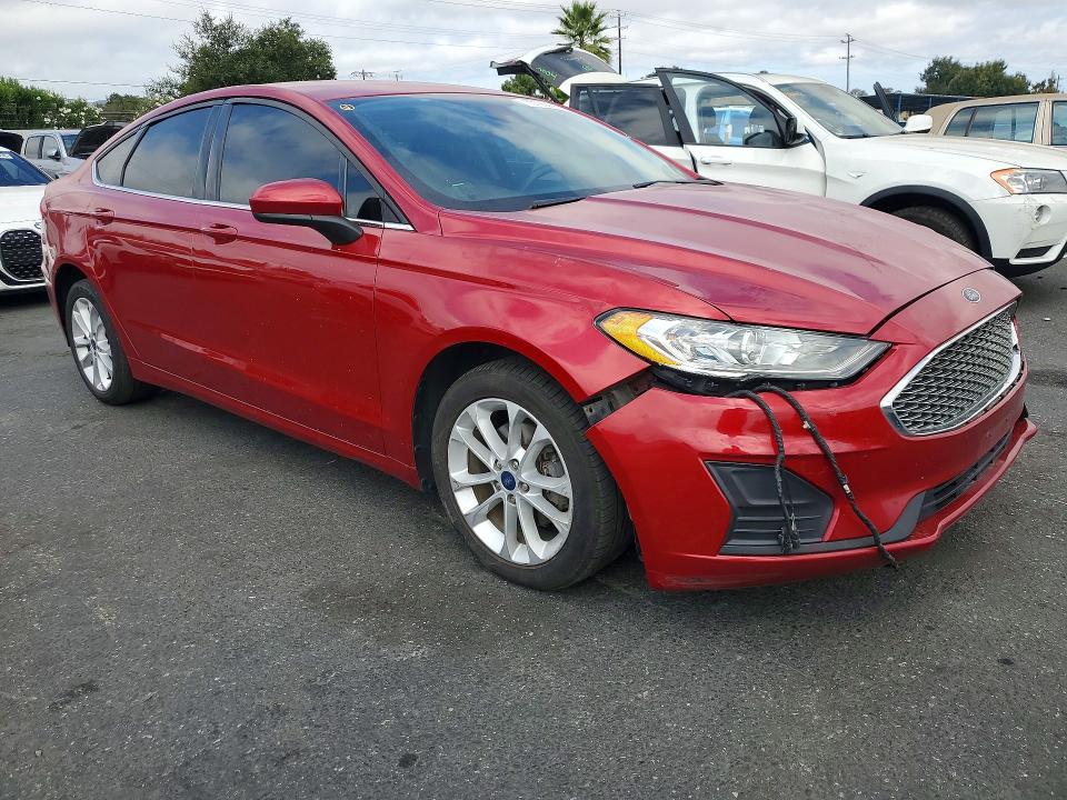 65193266 :رقم المزاد ، 3FA6P0LU5LR258674 vin ، 2020 Ford Fusion مزاد بيع