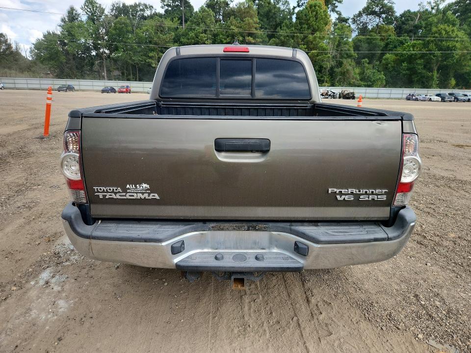 64323406 :رقم المزاد ، 5TFJU4GN0FX066565 vin ، 2015 Toyota Tacoma مزاد بيع