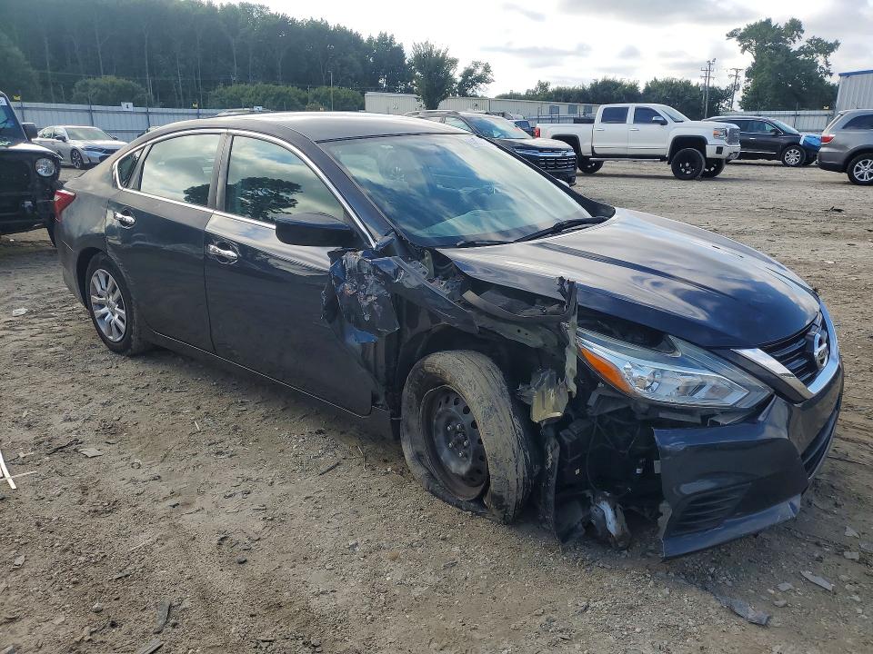2018 Nissan Altima მანქანა იყიდება აუქციონზე, vin: 1N4AL3AP1JC119786, აუქციონის ნომერი: 65867186