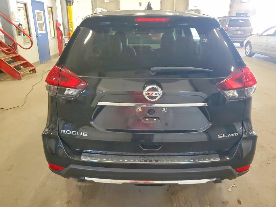 64051266 :رقم المزاد ، 5N1AT2MV6HC750778 vin ، 2017 Nissan Rogue مزاد بيع
