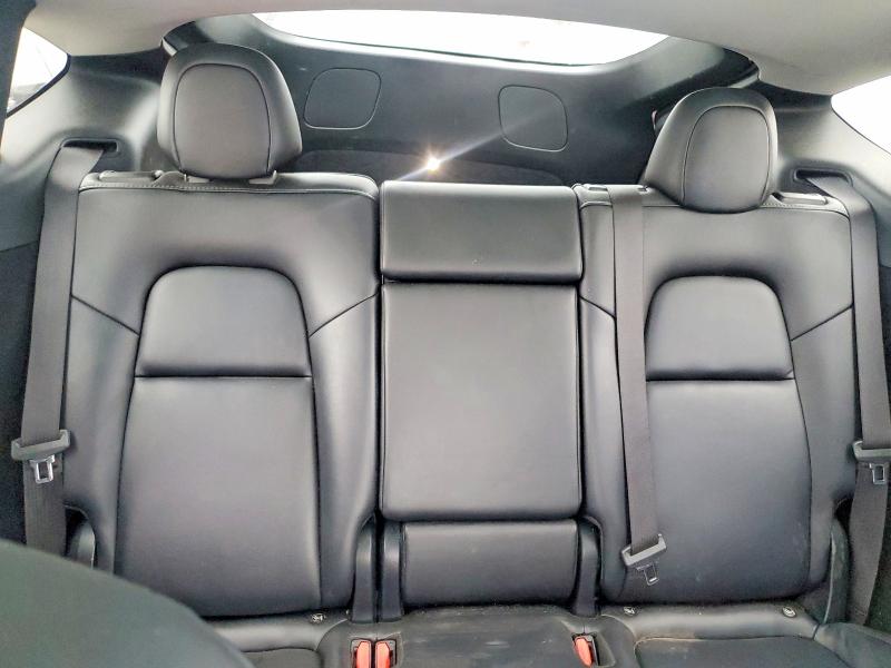 2024 Tesla Model Y მანქანა იყიდება აუქციონზე, vin: 7SAYGDED1RF097695, აუქციონის ნომერი: 64232116