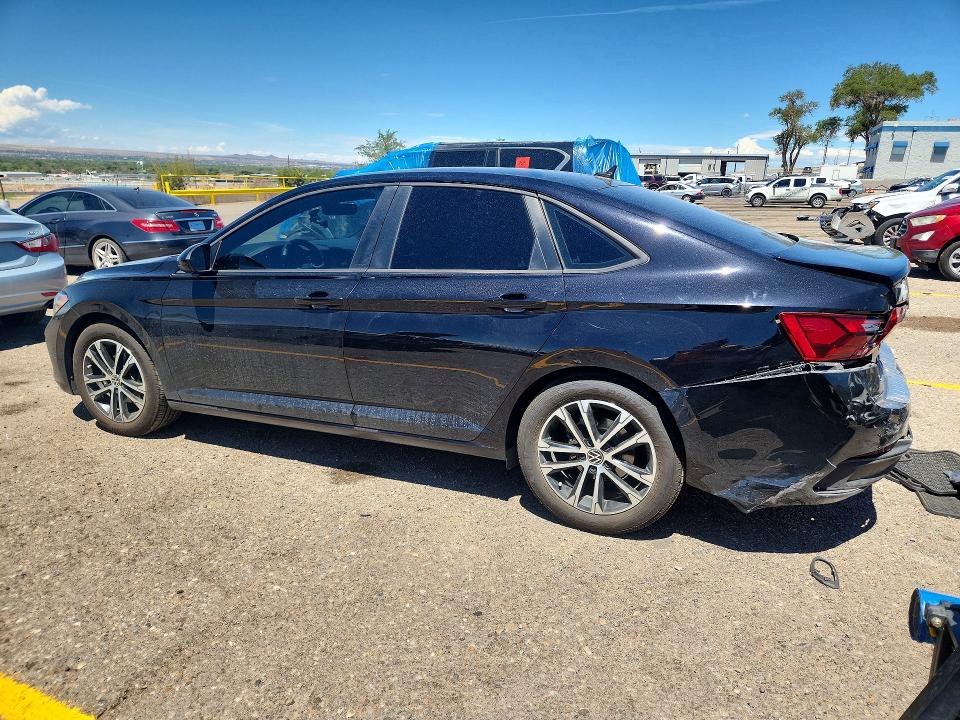 2022 Volkswagen Jetta მანქანა იყიდება აუქციონზე, vin: 3VWBM7BUXNM020151, აუქციონის ნომერი: 65165036